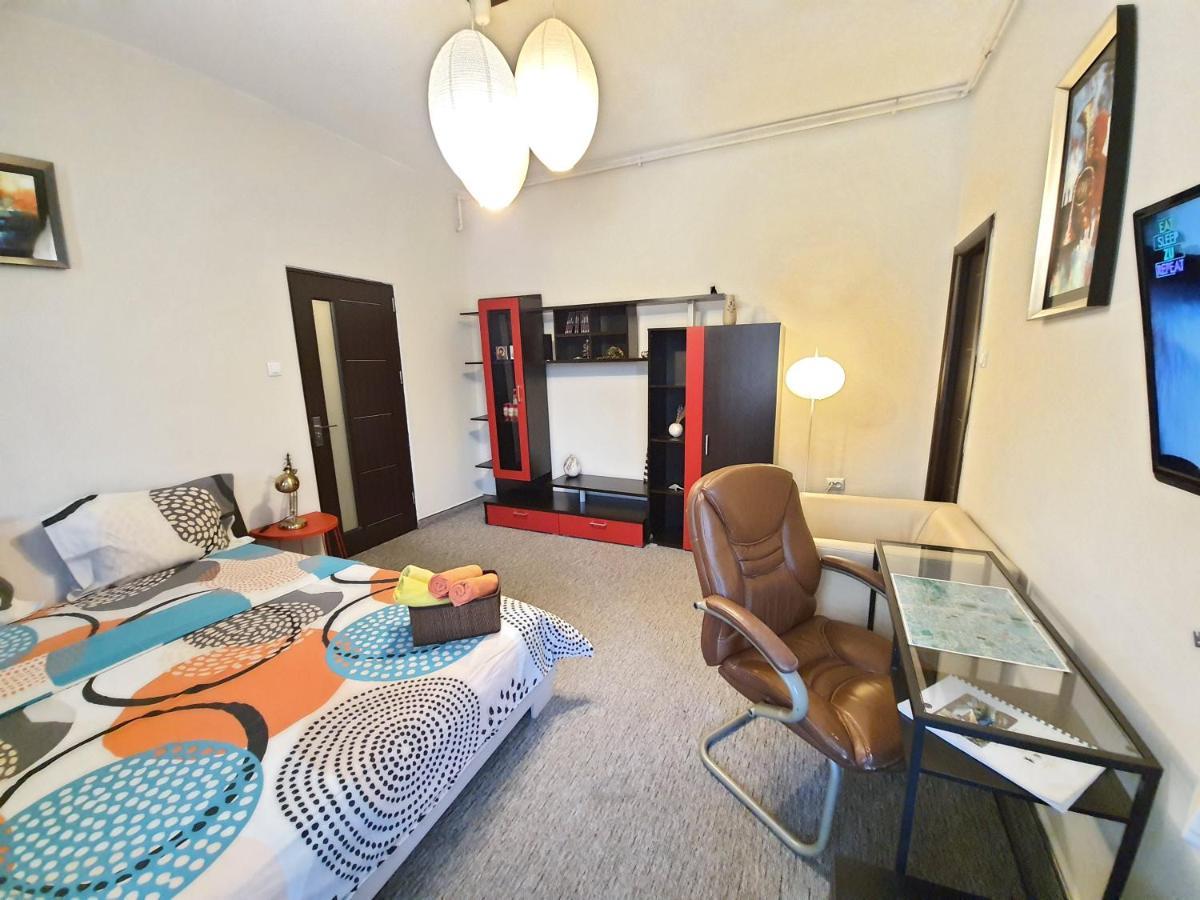 Global Downtown Apartments - Universitate - Calea Victoriei Букурещ Екстериор снимка