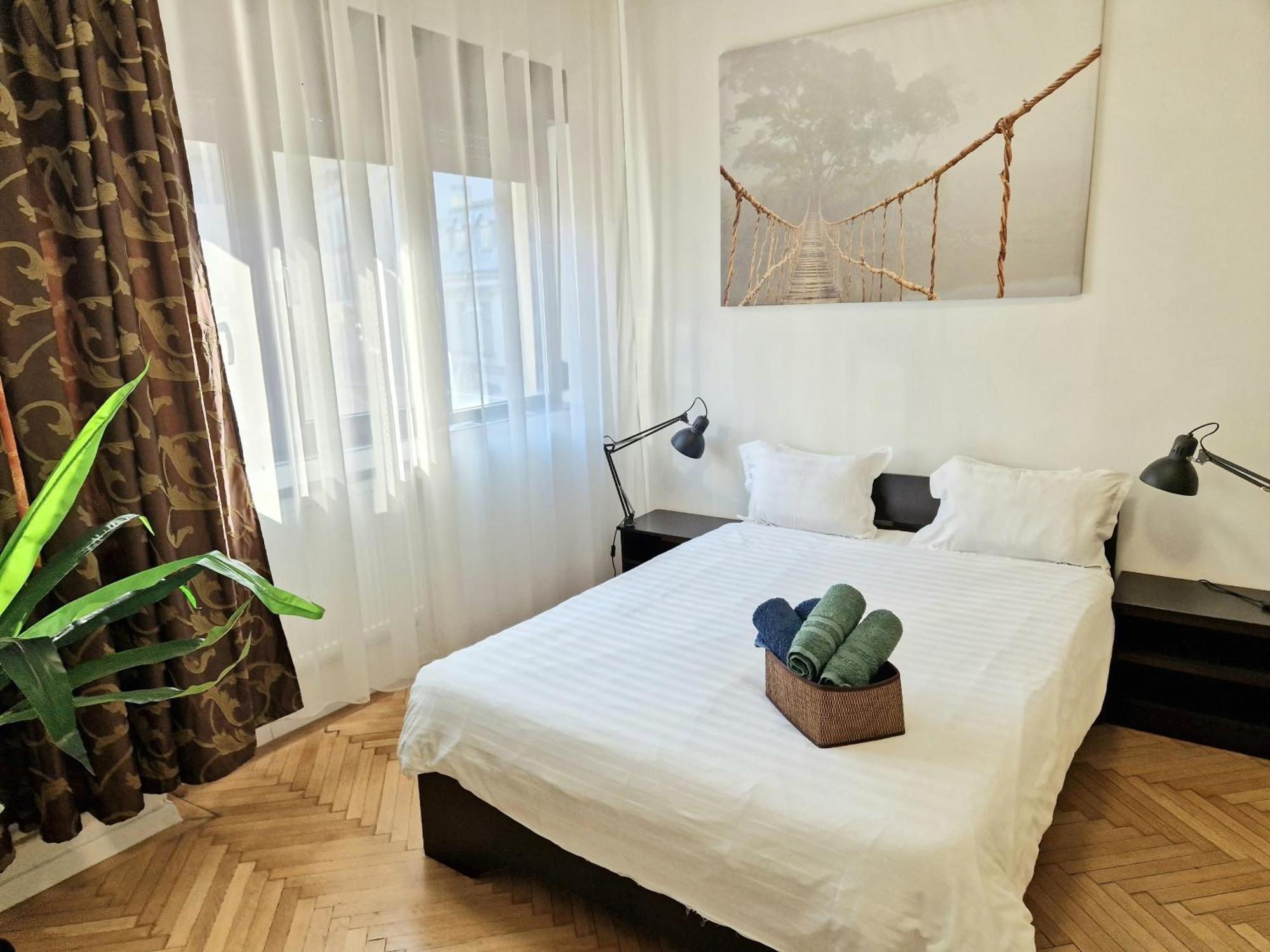 Global Downtown Apartments - Universitate - Calea Victoriei Букурещ Екстериор снимка